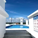 Falesia L Roof Pool * Albufeira