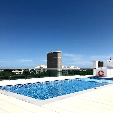 Falesia L Roof Pool *